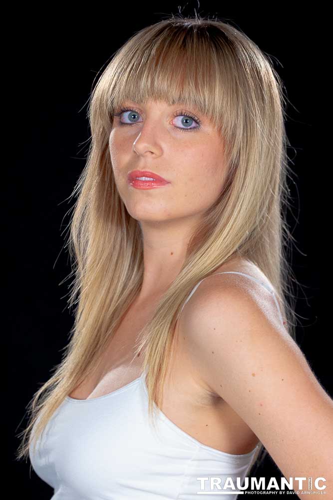 I met T'Lane through a session I shot for a friend of hers on Manhattan Beach. She was absolutely gorgeous and I was thrilled that she agreed to shoot with me.